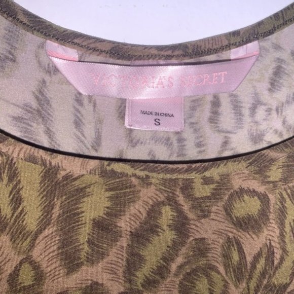 Victoria Secret Cropped Cheetah Print Top - Picture 3 of 4